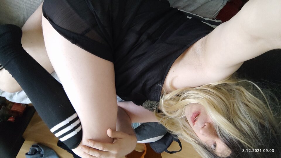 IMG_20211208_090259_TIMEBURST11.jpg - juliadada