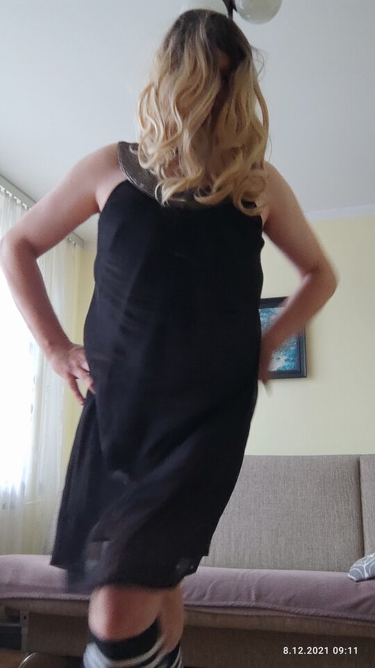 IMG_20211208_091136_TIMEBURST3.jpg - juliadada