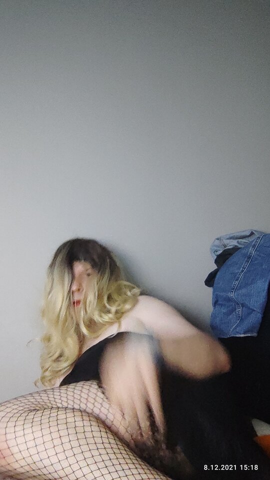 IMG_20211208_151702_TIMEBURST18.jpg - juliadada