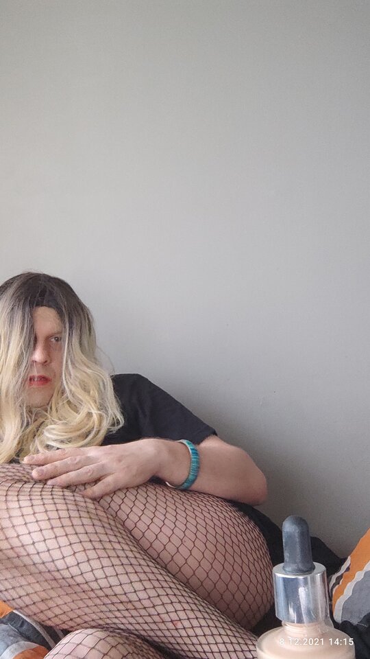 IMG_20211208_141540_TIMEBURST3.jpg - juliadada