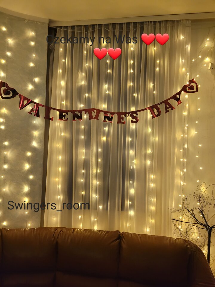 20220212_191323.jpg - Swingers_room