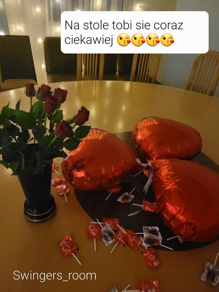 20220212_200828.jpg - Swingers_room