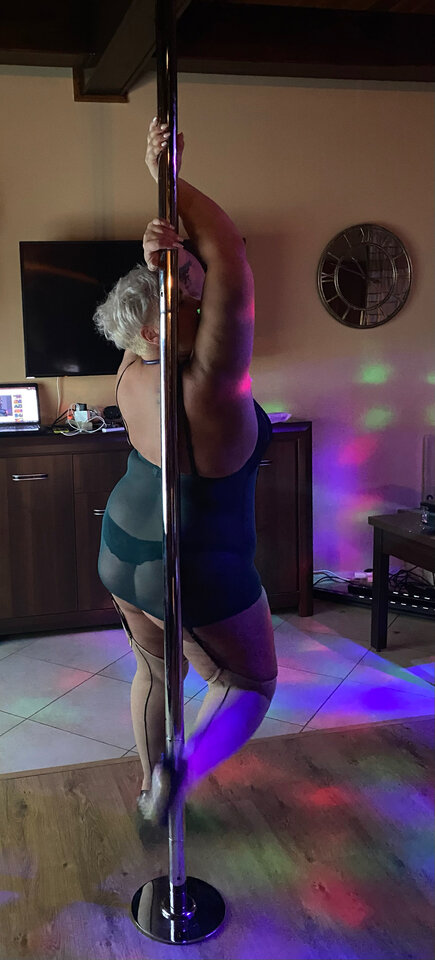 DC3F7C4D-CDA7-45F4-8575-A87ADED91F0F.jpeg - Music100