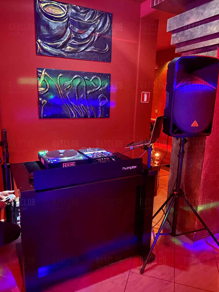 Wspomnienie DJ-ka w strefie barowej Ray Club 26.02 - RayClub