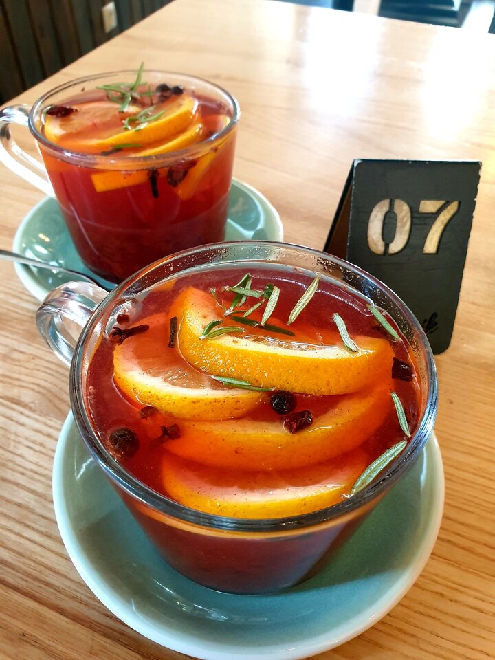 Pieszczac zmysły - LampkaCzerwonegoWina