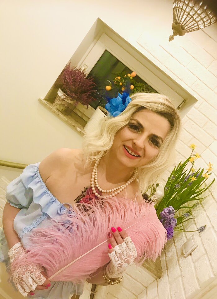 7CFB79A9-207E-4685-AE4B-32481DFF76CF.jpeg - LadyLaura44