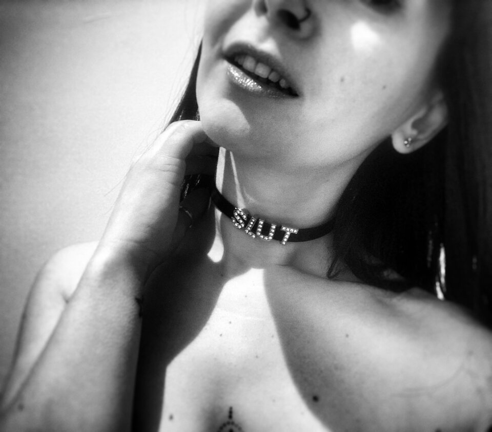 9ACEF1F2-33A3-4285-BF02-F1A578FB8B2C.jpeg - Blackberry_girl