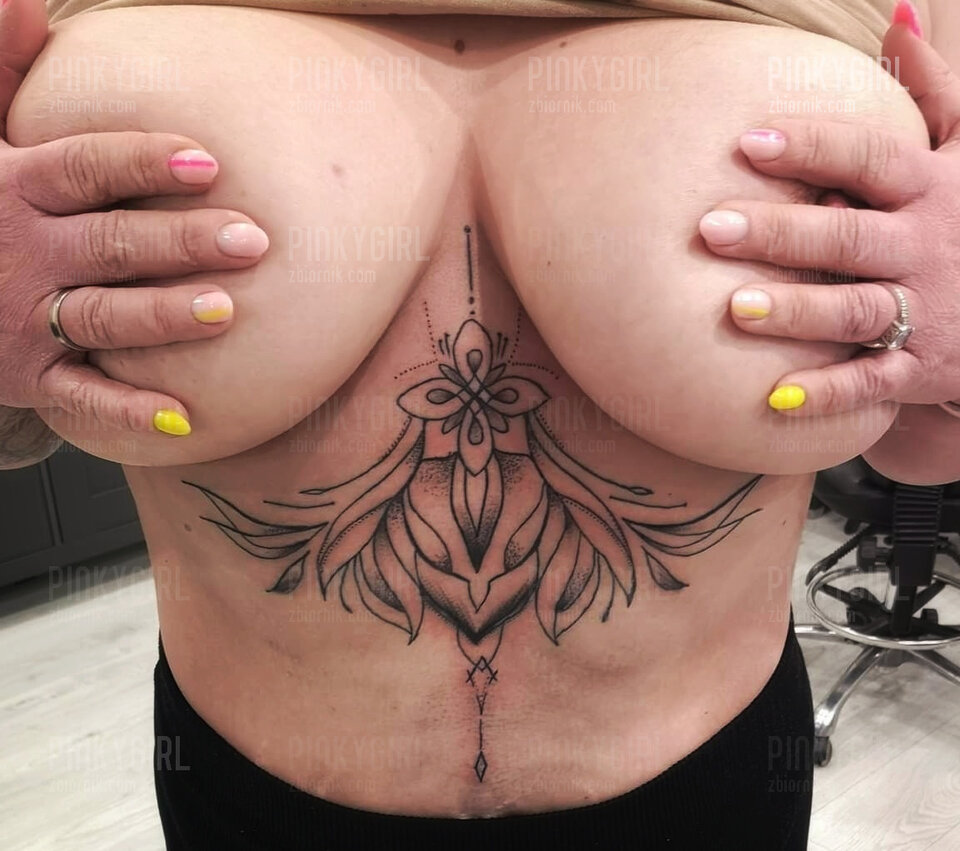 Ponoć nie szata zdobi człowieka 😈 - Pinkygirl