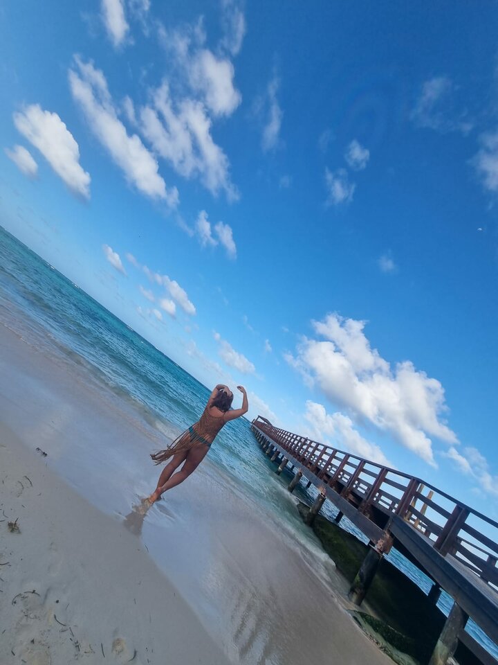 CED7E00F-19CA-4B14-900C-6B4D7A30D924.jpeg - Solgirl