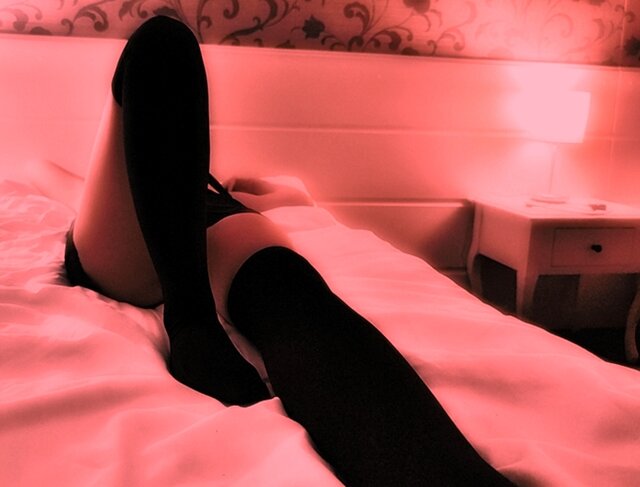 HotCot...2.jpg - HotCot