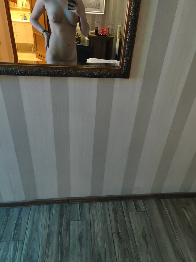 alexis04