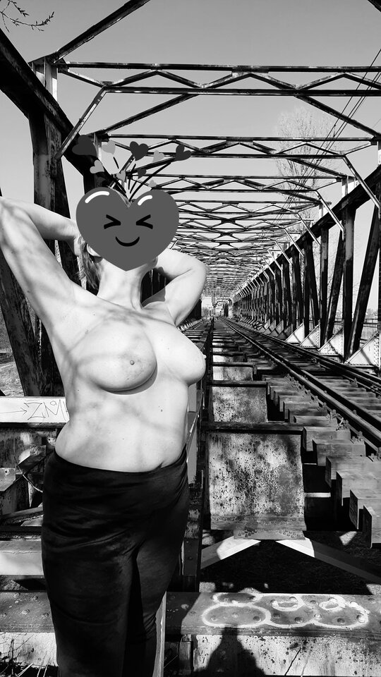 20220320 - Uciech100