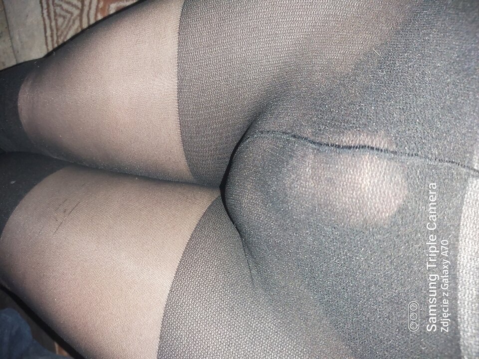 16477874805231523411451032639479.jpg - Socksfeetxxx