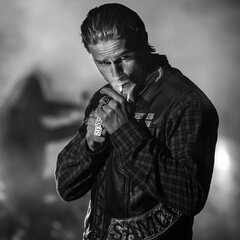 Sons_of_anarchy_jax_teller_charlie_hunnam_100373_2048x2048.jpg
