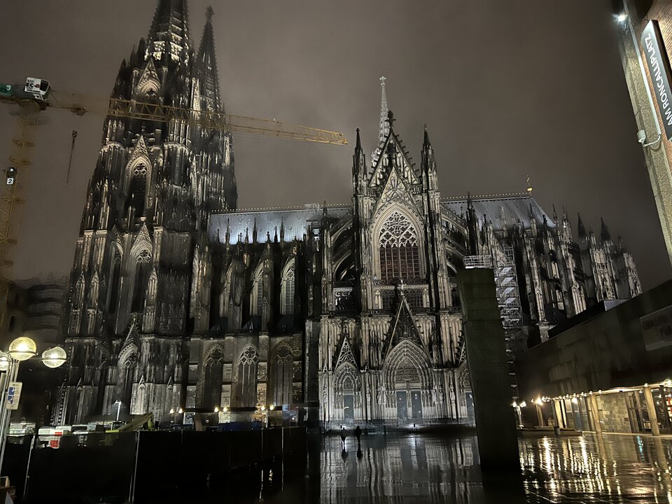 70B39846-428E-41A3-BA81-EE19ABA92C1E.jpeg - nrw670n