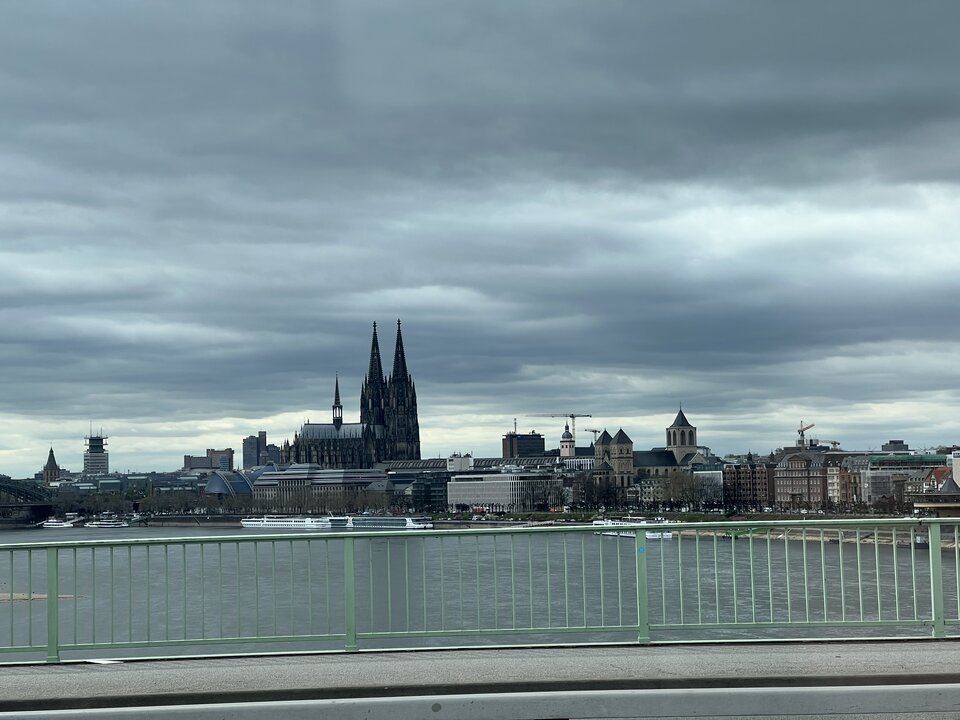 CD9C189D-02E3-4E18-A088-9AF23462D583.jpeg - nrw670n