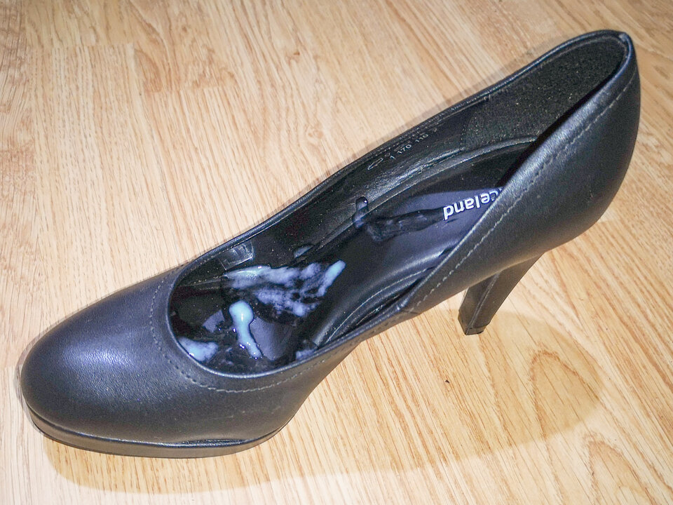 PSX_20220410_221316.jpg - Feetloverpit