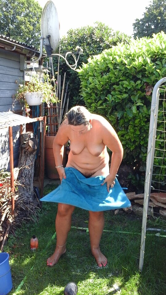 20150824_125925.jpg - nakedgirl