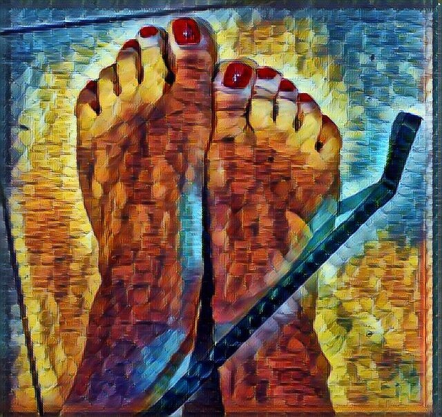 feet.jpg - LadySoulBDSM