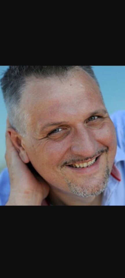 Screenshot_2022-04-19-20-58-26-015_com.google.android.apps.photo - Grzegorzadamiec