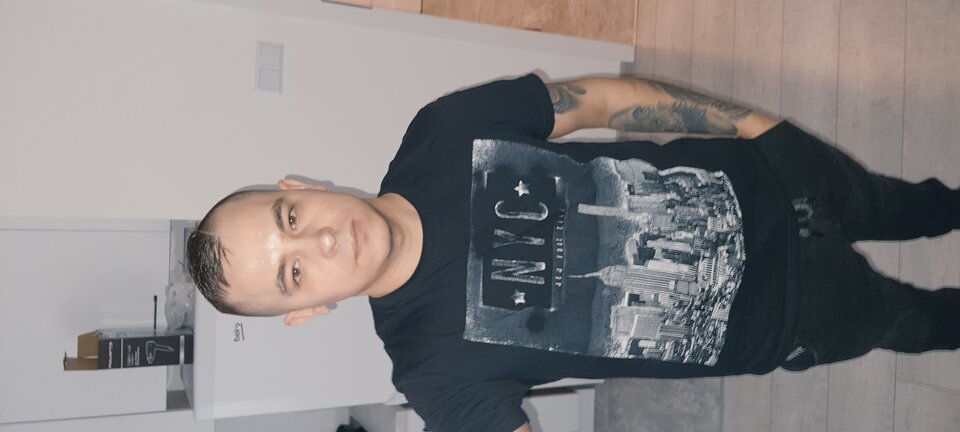 20210109_133018.jpg - Brunetw90