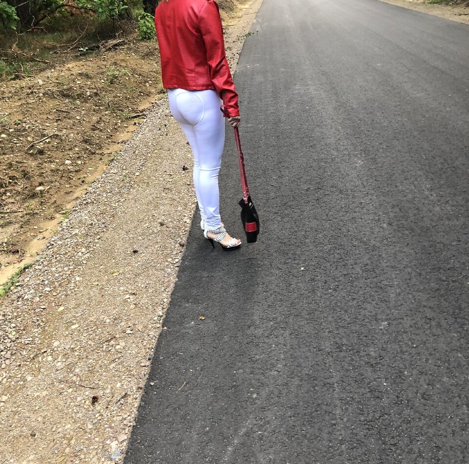 asucz15.jpg - sexiass30