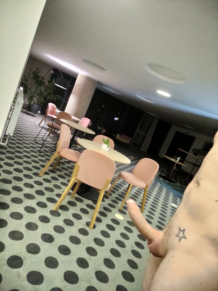 Czechy - Hotel - NudystMaleLove