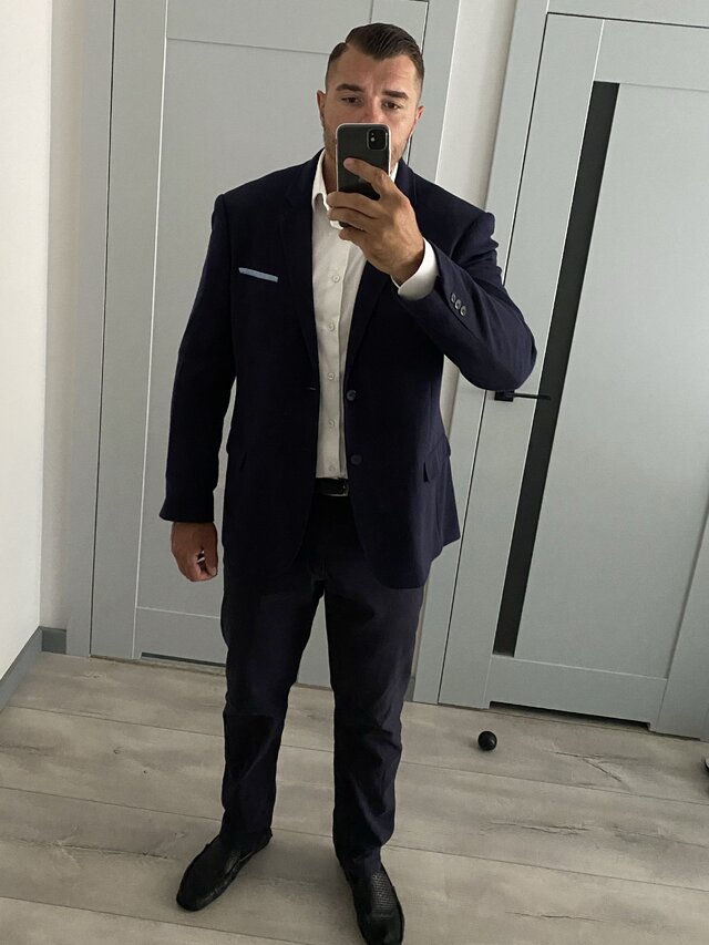 Grzeczy_poukladany_on