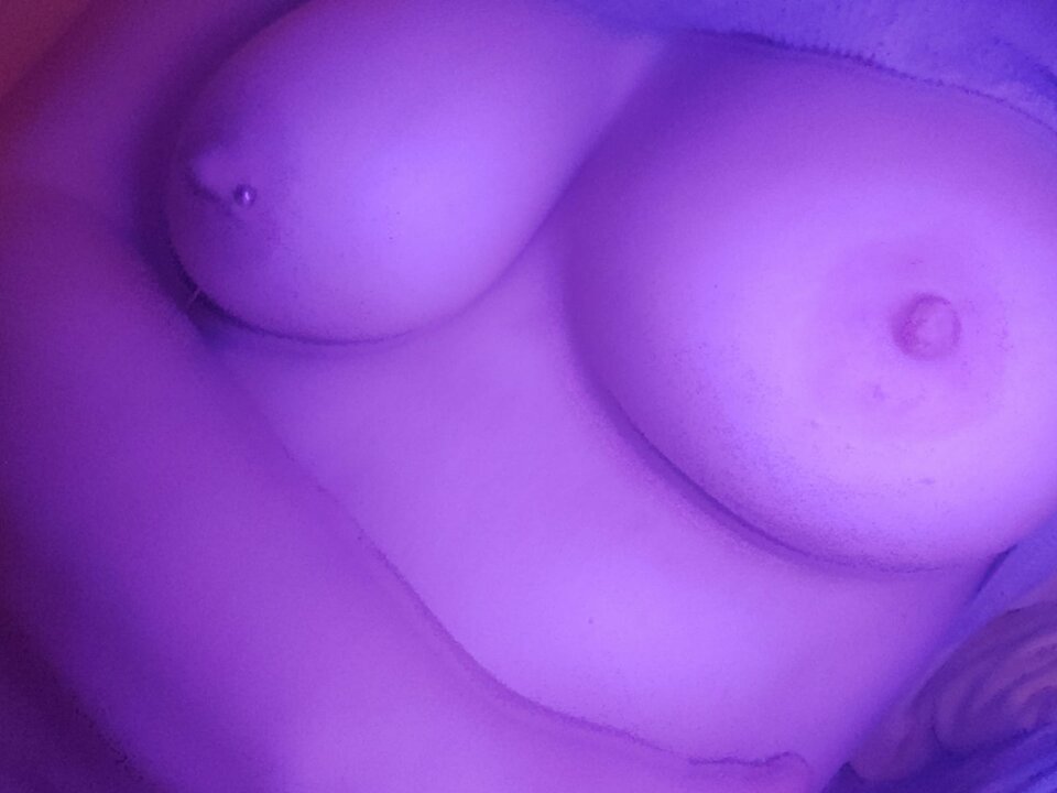 IMG-20220509-WA0000.jpg - DyskretnaPara123