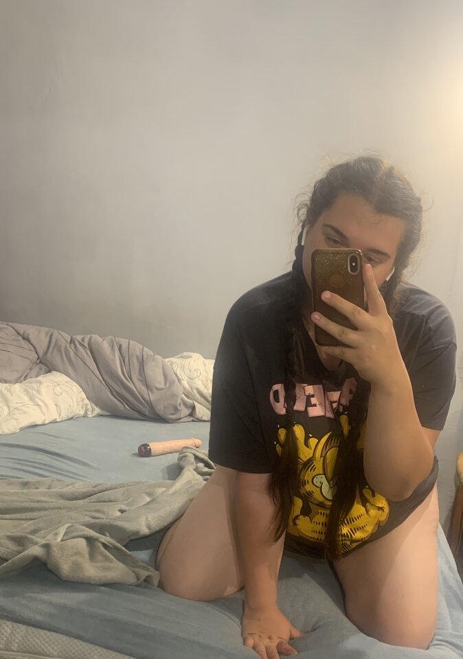 E4DCE2CB-534F-4D0E-B062-833FF0764482.jpeg - sitlig