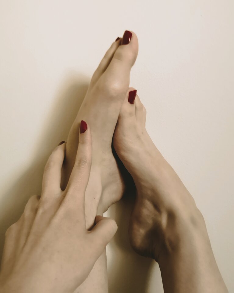 PicsArt_04-11-04.54.29.jpg - Aurora666