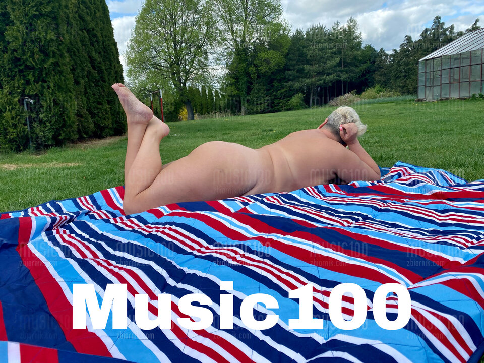 2E33882B-54DA-47E8-8FEB-DA9890701590.jpeg - Music100