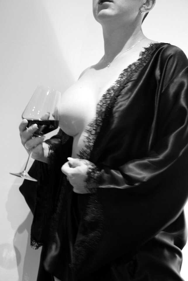 🍷🖤 - Nowi_1990