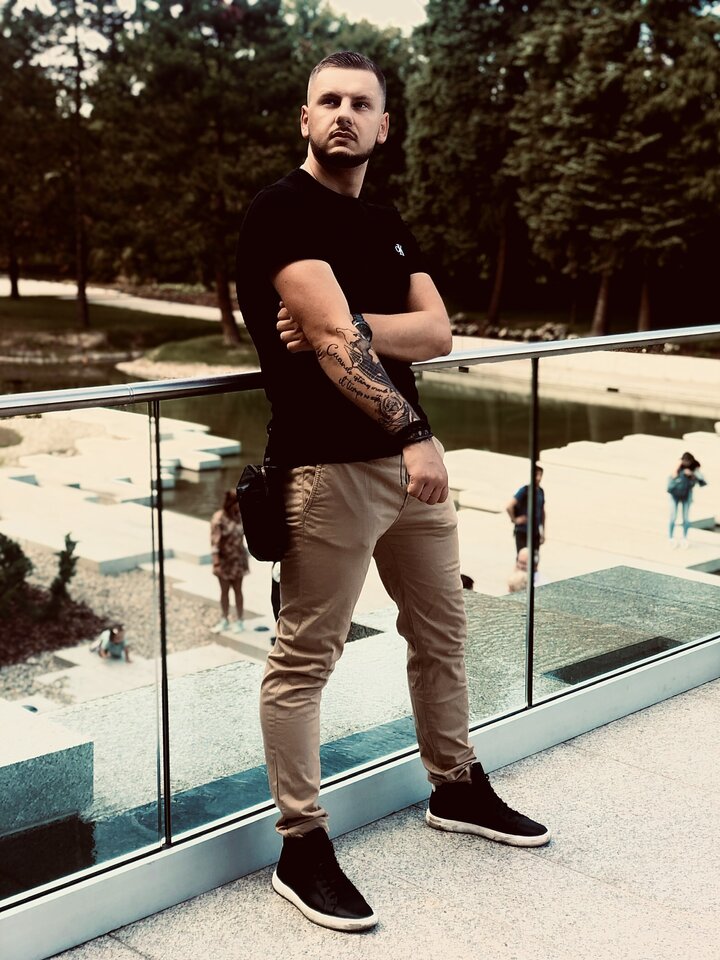 25FB5F26-06D5-4E69-B990-D7326AD5256B.jpeg - Draco1991