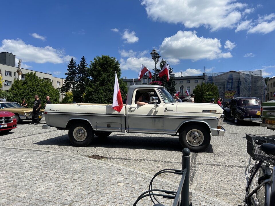 E9A14E60-570A-4E8C-88CD-9B902D9148B5.jpeg - nrw670n