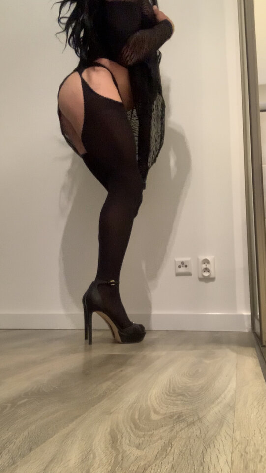 2F6E9A22-2B86-4AC4-8C5E-164583560112.jpeg - FabStock