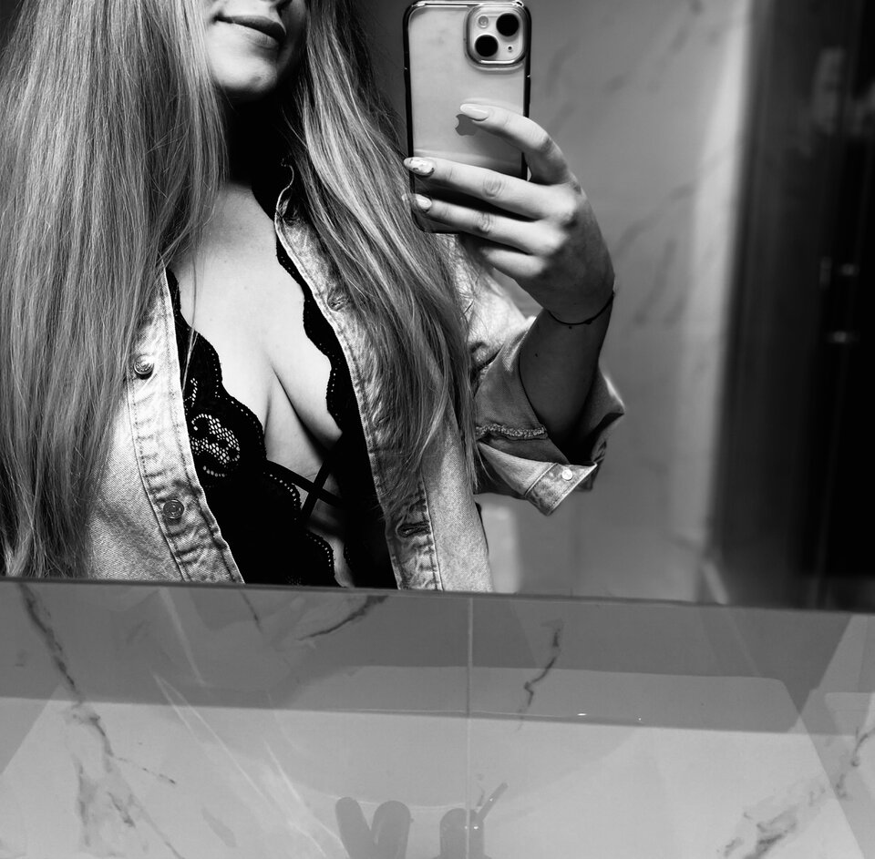 B427F8E1-A428-4ECB-83B6-83E7B7B8D9A3.jpeg - Slodka_napalonaa