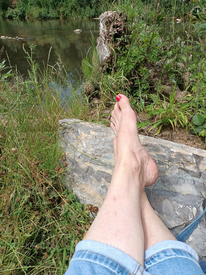 👣🌄 - Eurydyka2956