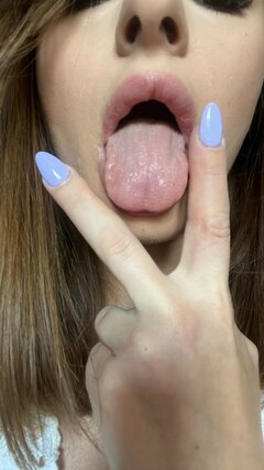 Ktora Pani chce minetke? :p