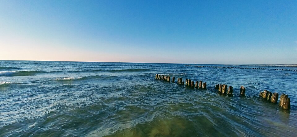 Na plaży fajnie jest.jpg - Sexoludy