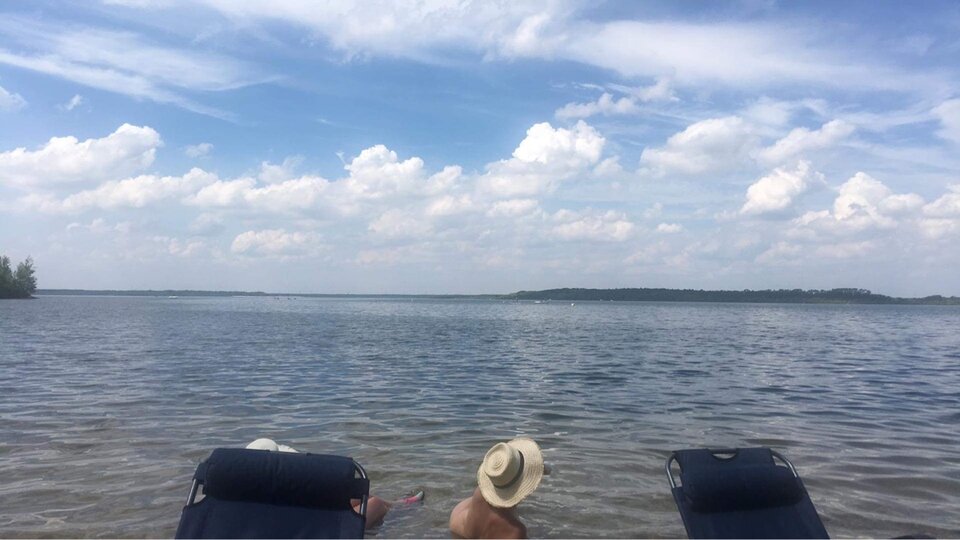 E2D5E100-D96C-45BF-9713-010D7126ADD1.jpeg - para0