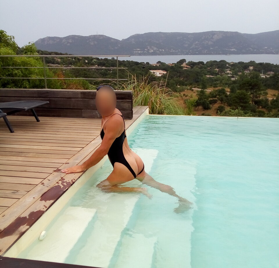 12a.jpg - Laure