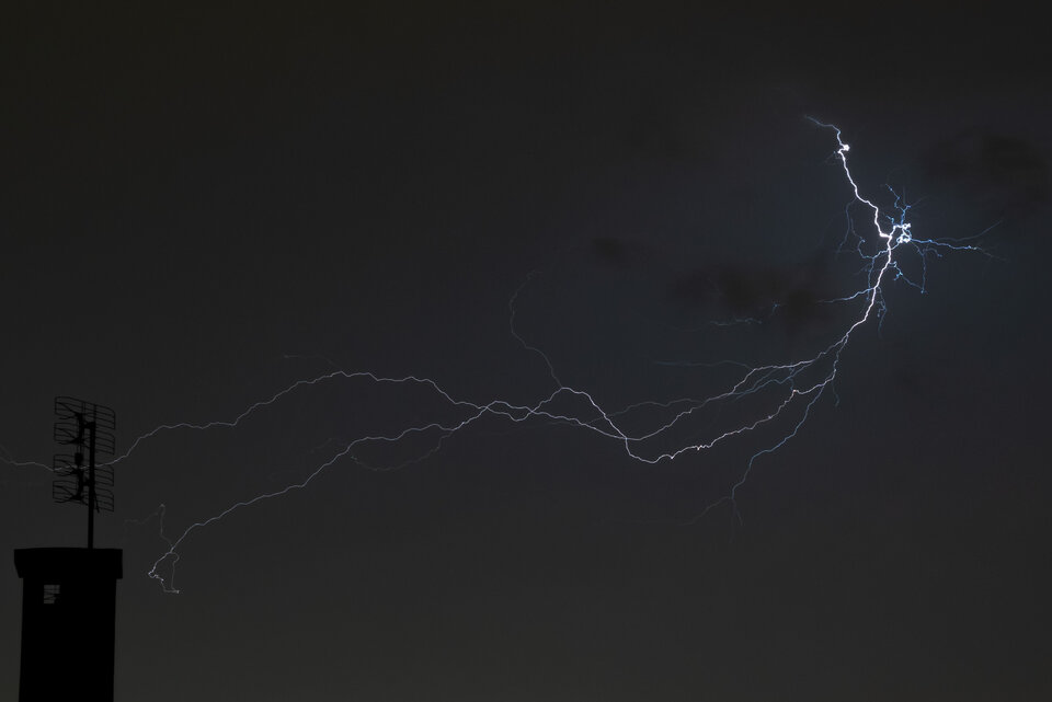 Jeden błysk a tyle dróg. - mystic