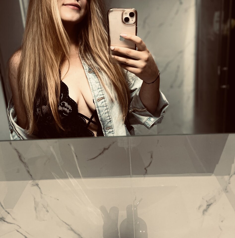331D16D8-1B57-47F8-9FB0-84B9E6E6546B.jpeg - Slodka_napalonaa