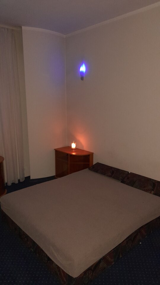 20220709_194454.jpg - Swingers_room