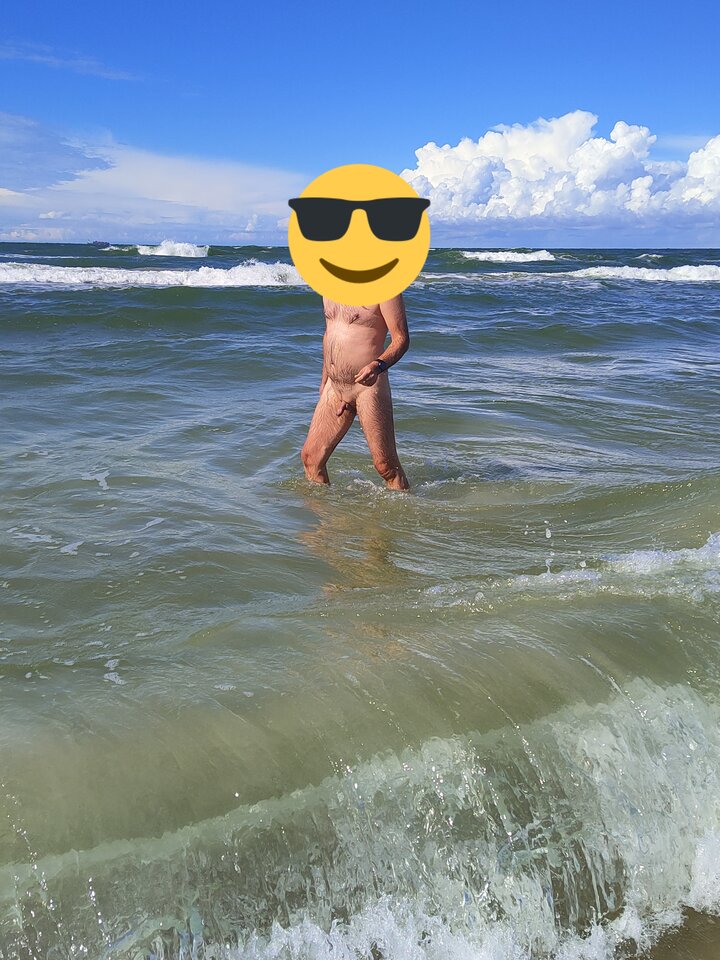 GridArt_20220710_163446363.jpg - para82i85