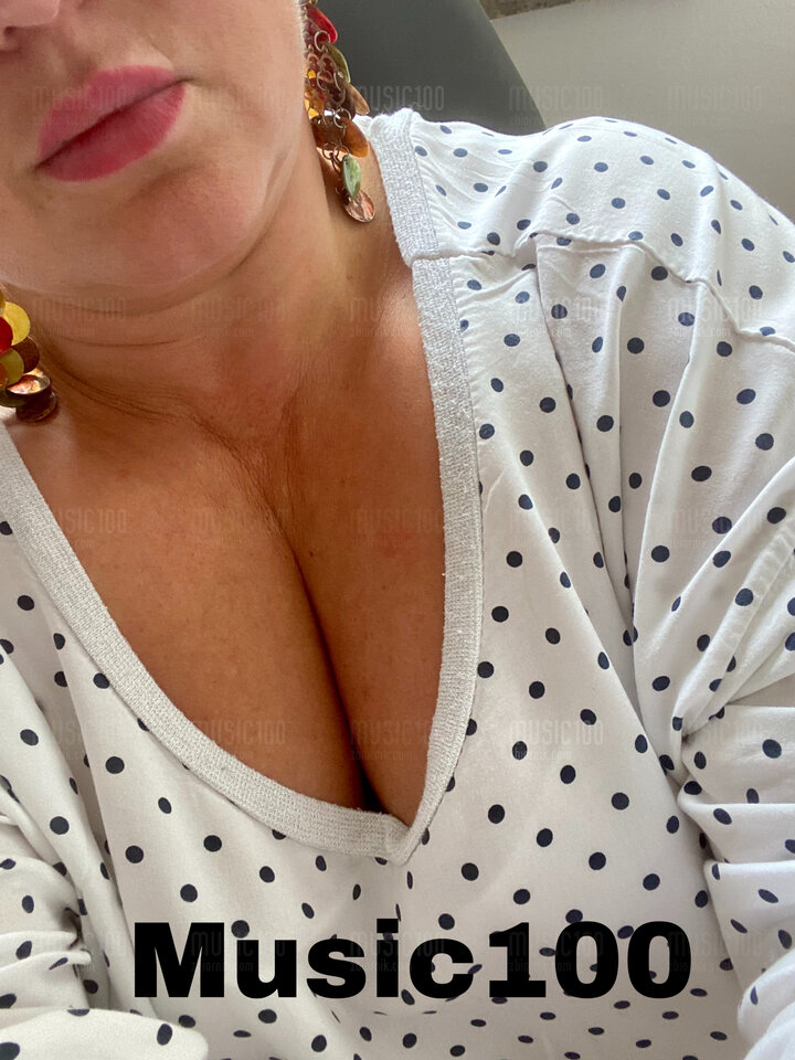 C3324B21-AB78-4CC2-AAC0-9A88F209D9D5.jpeg - Music100