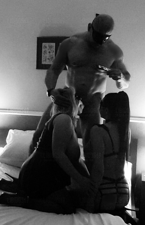 Point Blur_Jul222022_040338.jpg - Libidos69