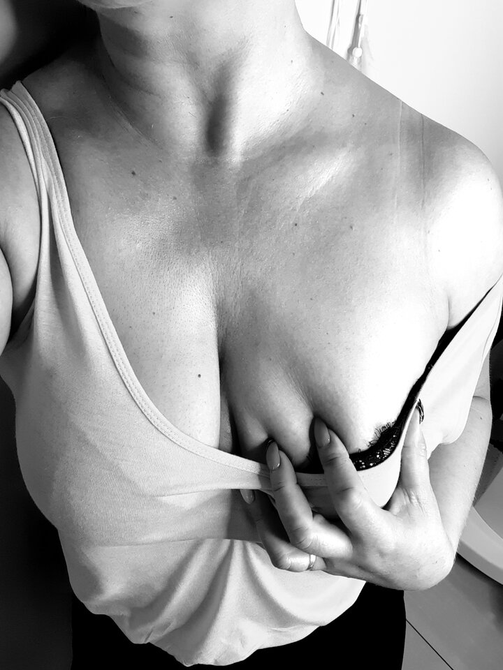 A może jednak wbić pazurki?😈 - NiezlaDziunia38