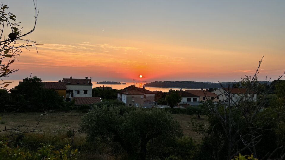 6A43ACEF-EFFF-42DB-BB35-A042C754F719.jpeg - Gustaw111